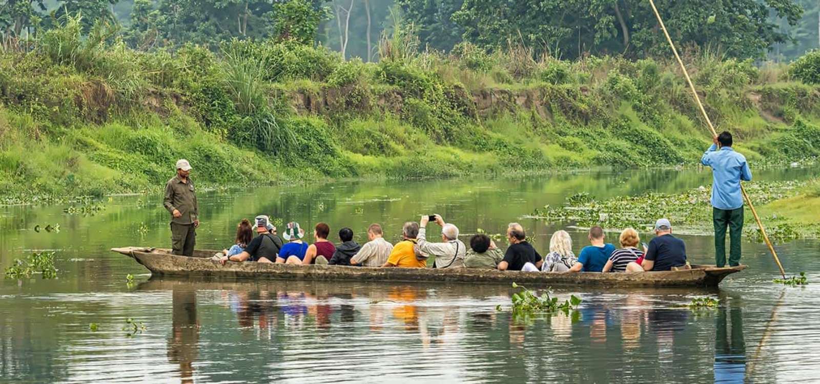 Canoe-Safari-on-the-Rapti-River