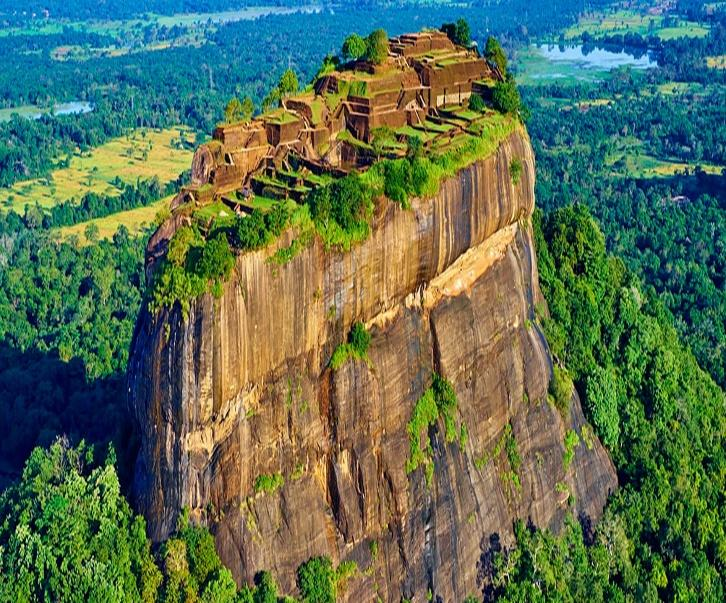 Kelaniya-Buddhist-Temple