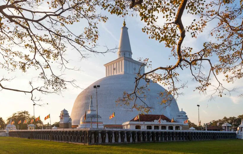 Kelaniya-Buddhist-Temple