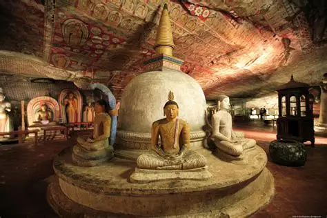 Kelaniya-Buddhist-Temple