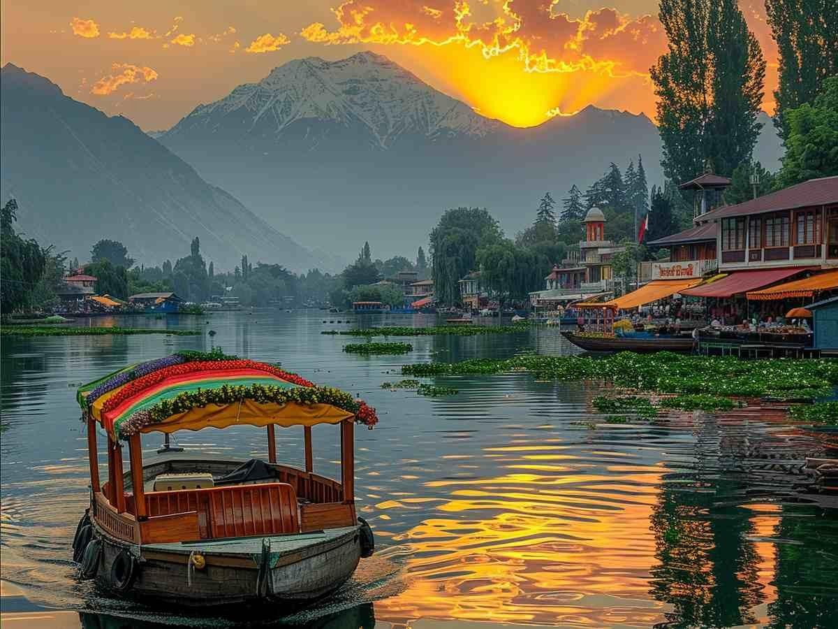 Srinagar_Houseboat